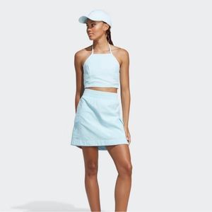 Mint green seersucker set by Adidas.  Size S. Worn once, like new condition.